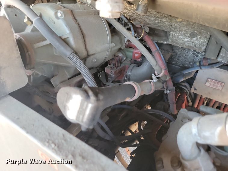 image for item LQ9134 2009 Gillig  shuttle bus