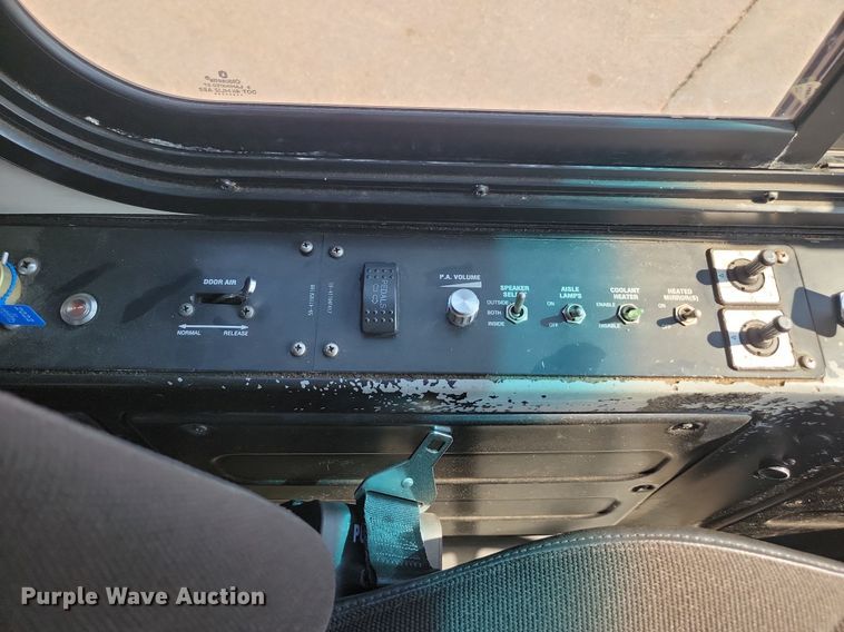 image for item LQ9135 2009 Gillig  shuttle bus