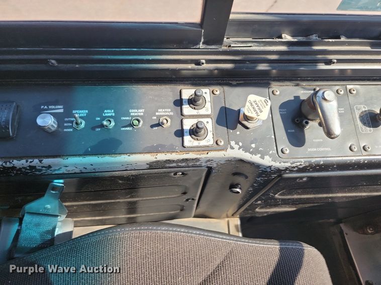 image for item LQ9135 2009 Gillig  shuttle bus