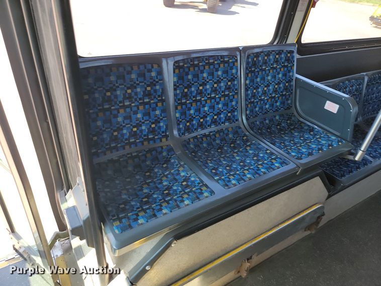 image for item LQ9135 2009 Gillig  shuttle bus