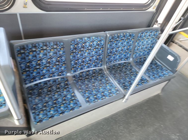 image for item LQ9135 2009 Gillig  shuttle bus