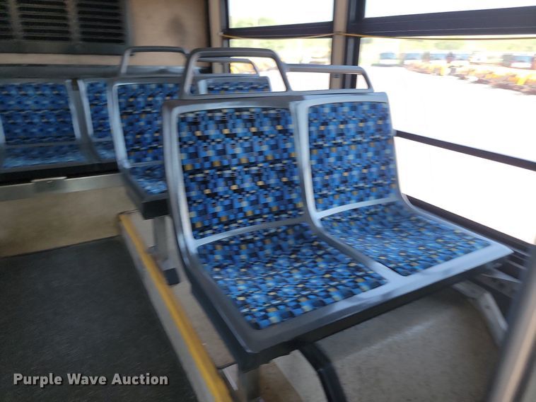 image for item LQ9135 2009 Gillig  shuttle bus