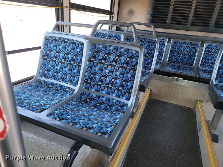 image for item LQ9135 2009 Gillig  shuttle bus