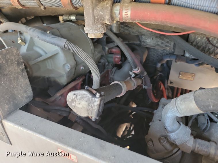 image for item LQ9135 2009 Gillig  shuttle bus