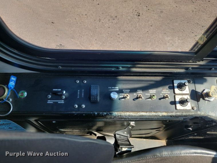 image for item LQ9136 2009 Gillig  shuttle bus