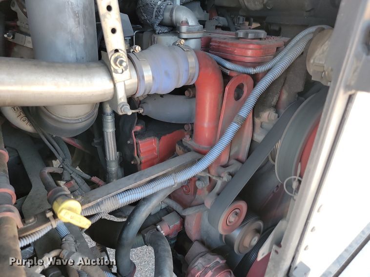 image for item LQ9136 2009 Gillig  shuttle bus