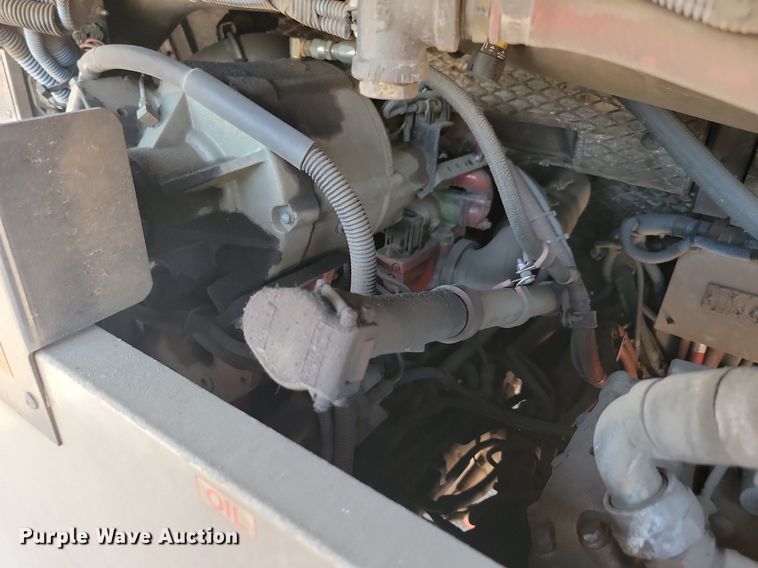 image for item LQ9136 2009 Gillig  shuttle bus