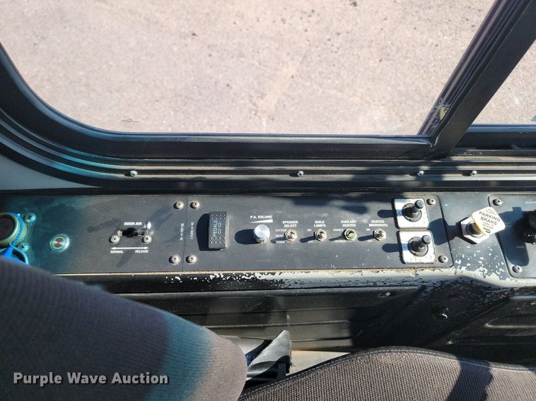 image for item LQ9139 2009 Gillig  shuttle bus