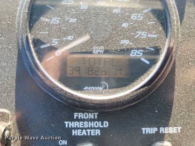 image for item LQ9140 2009 Gillig  shuttle bus