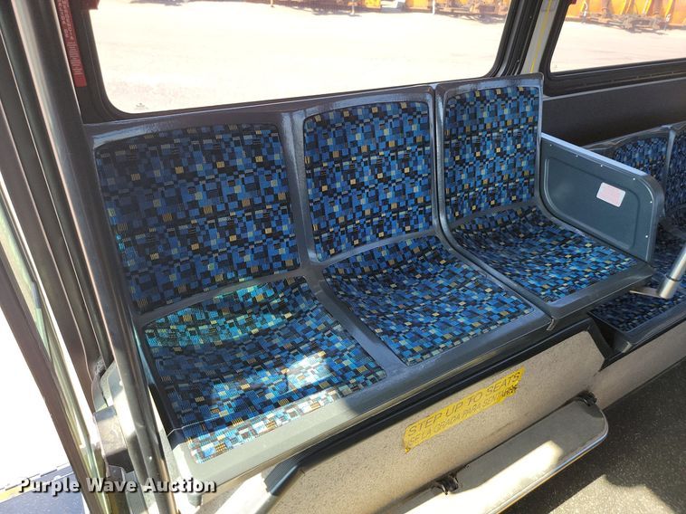 image for item LQ9140 2009 Gillig  shuttle bus