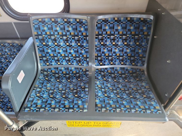 image for item LQ9140 2009 Gillig  shuttle bus