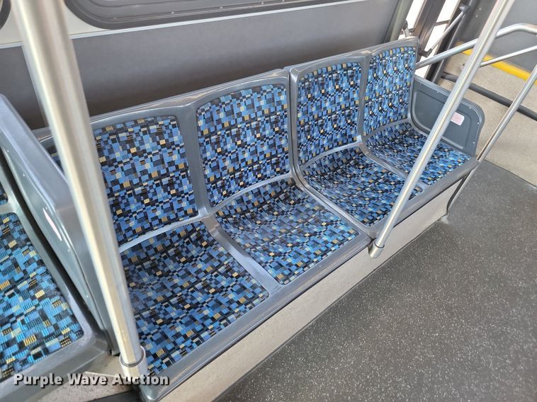 image for item LQ9140 2009 Gillig  shuttle bus