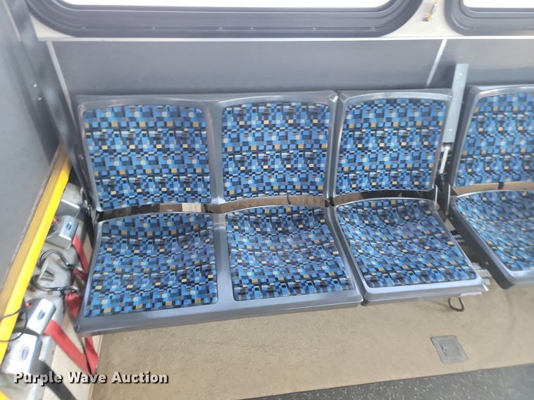 image for item LQ9140 2009 Gillig  shuttle bus