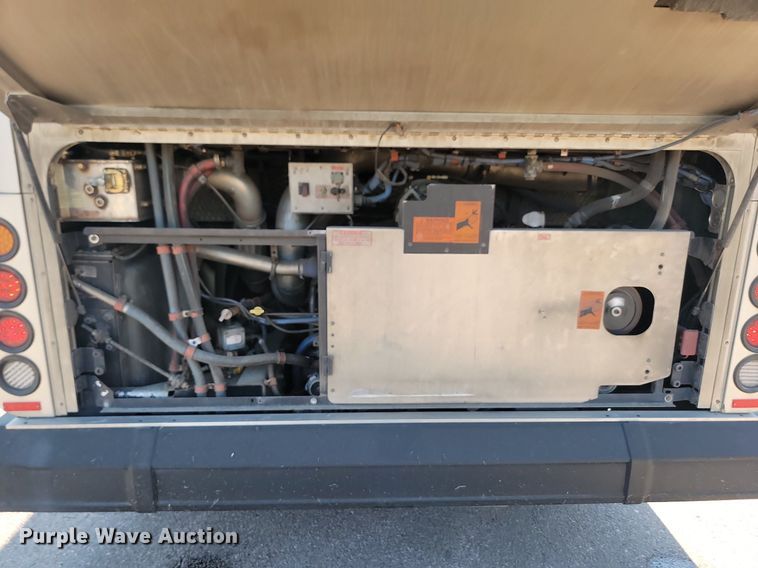 image for item LQ9140 2009 Gillig  shuttle bus