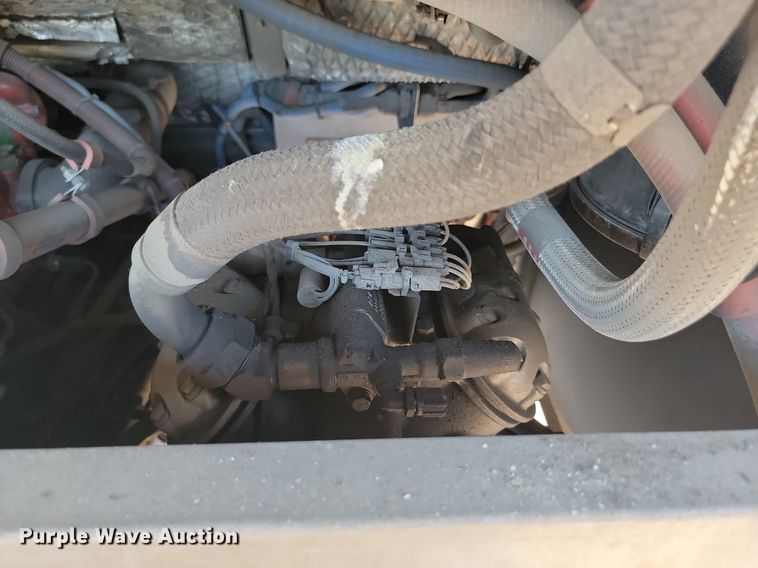 image for item LQ9140 2009 Gillig  shuttle bus