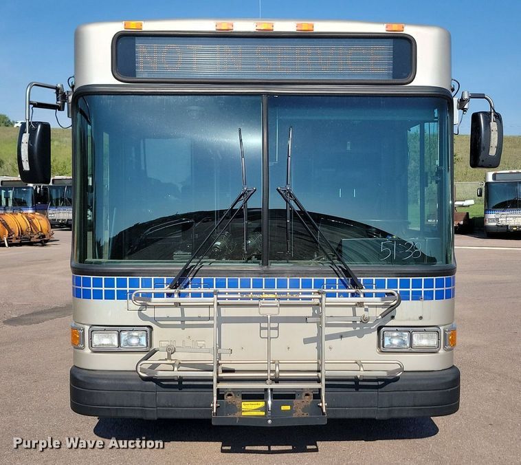 image for item LQ9141 2009 Gillig  shuttle bus