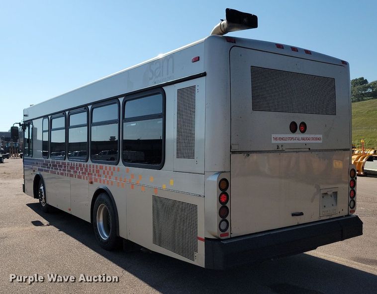 image for item LQ9141 2009 Gillig  shuttle bus