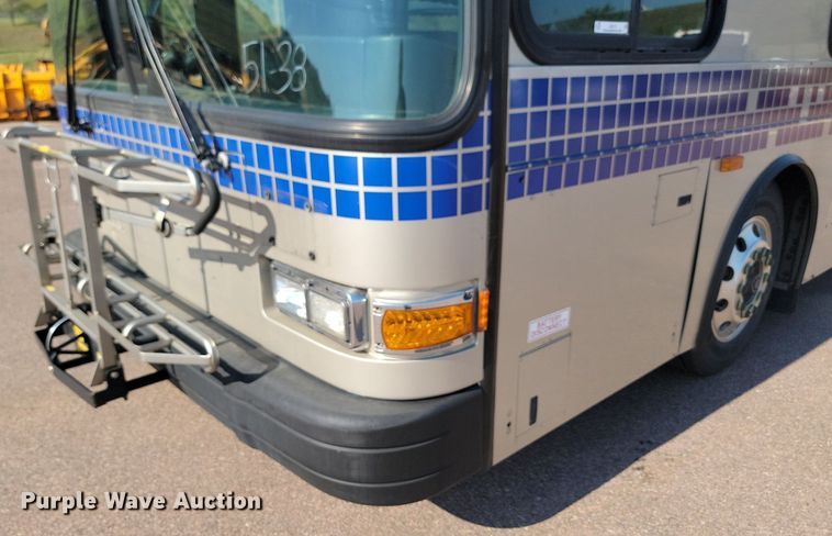 image for item LQ9141 2009 Gillig  shuttle bus