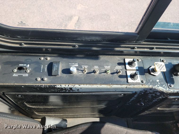 image for item LQ9141 2009 Gillig  shuttle bus