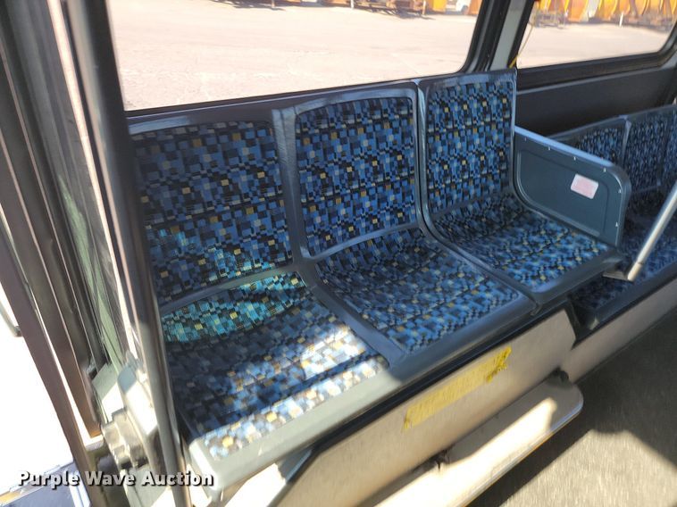 image for item LQ9141 2009 Gillig  shuttle bus