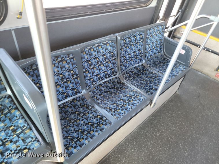 image for item LQ9141 2009 Gillig  shuttle bus