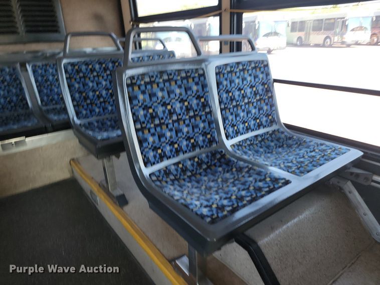 image for item LQ9141 2009 Gillig  shuttle bus