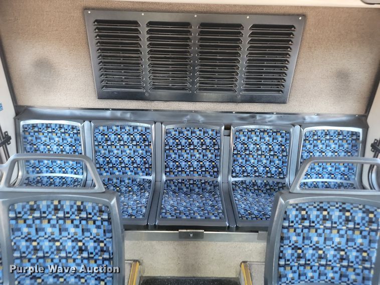 image for item LQ9141 2009 Gillig  shuttle bus