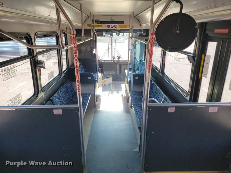 image for item LQ9141 2009 Gillig  shuttle bus