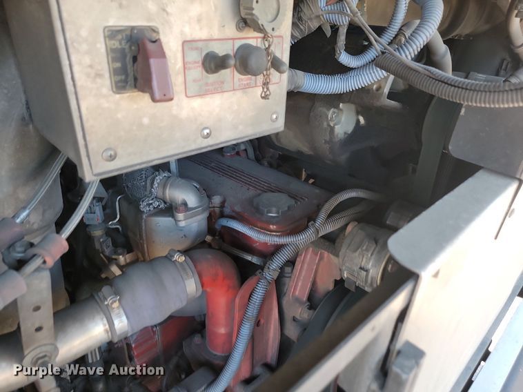 image for item LQ9141 2009 Gillig  shuttle bus