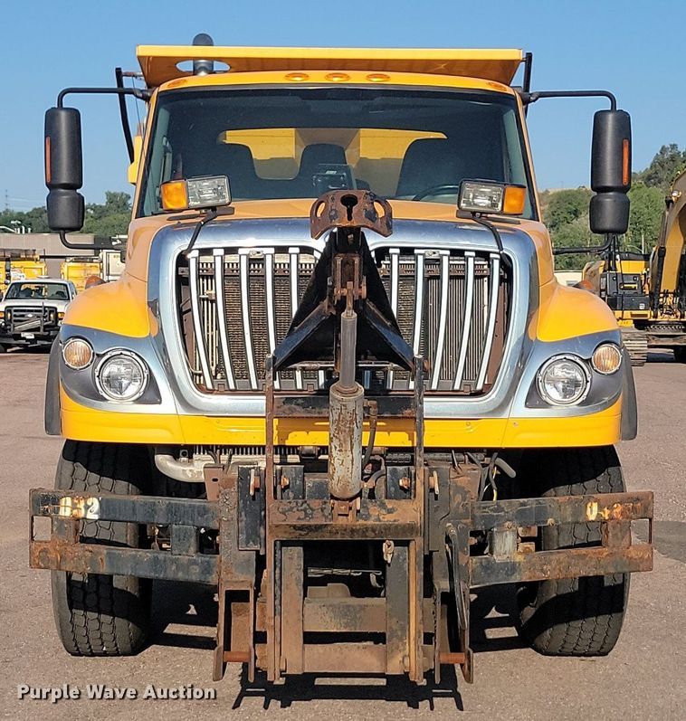 image for item LQ9145 2013 International WorkStar 7500  dump truck