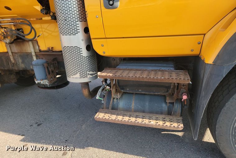 image for item LQ9145 2013 International WorkStar 7500  dump truck