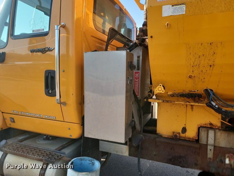 image for item LQ9145 2013 International WorkStar 7500  dump truck