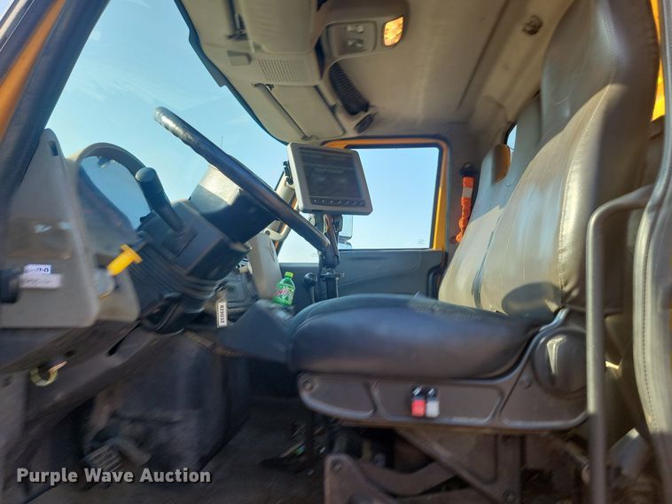 image for item LQ9145 2013 International WorkStar 7500  dump truck