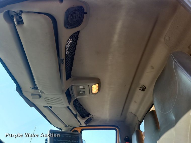 image for item LQ9145 2013 International WorkStar 7500  dump truck