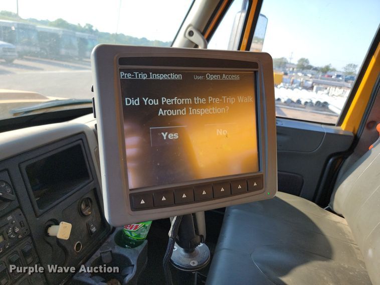 image for item LQ9145 2013 International WorkStar 7500  dump truck