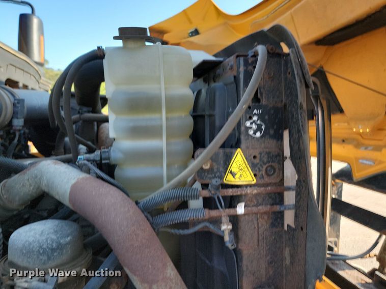 image for item LQ9145 2013 International WorkStar 7500  dump truck