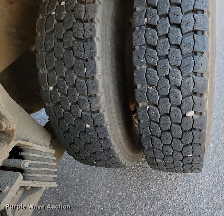 image for item LQ9145 2013 International WorkStar 7500  dump truck