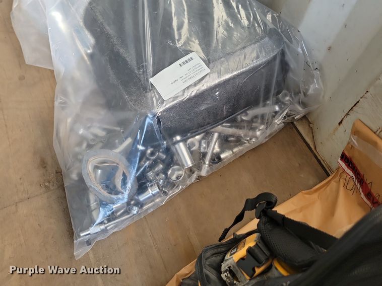 image for item LQ9146 Tools