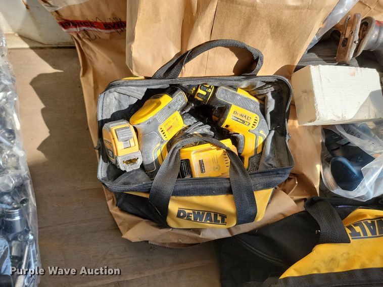 image for item LQ9146 Tools