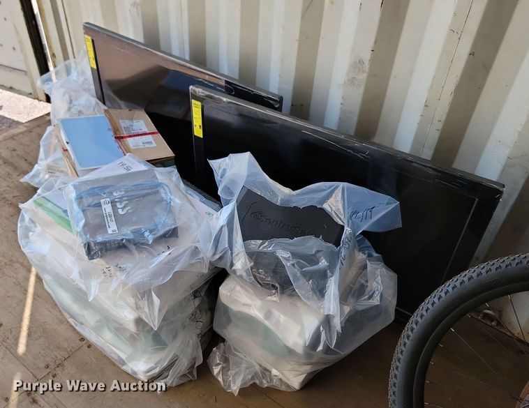 image for item LQ9147 Office supplies and equipment