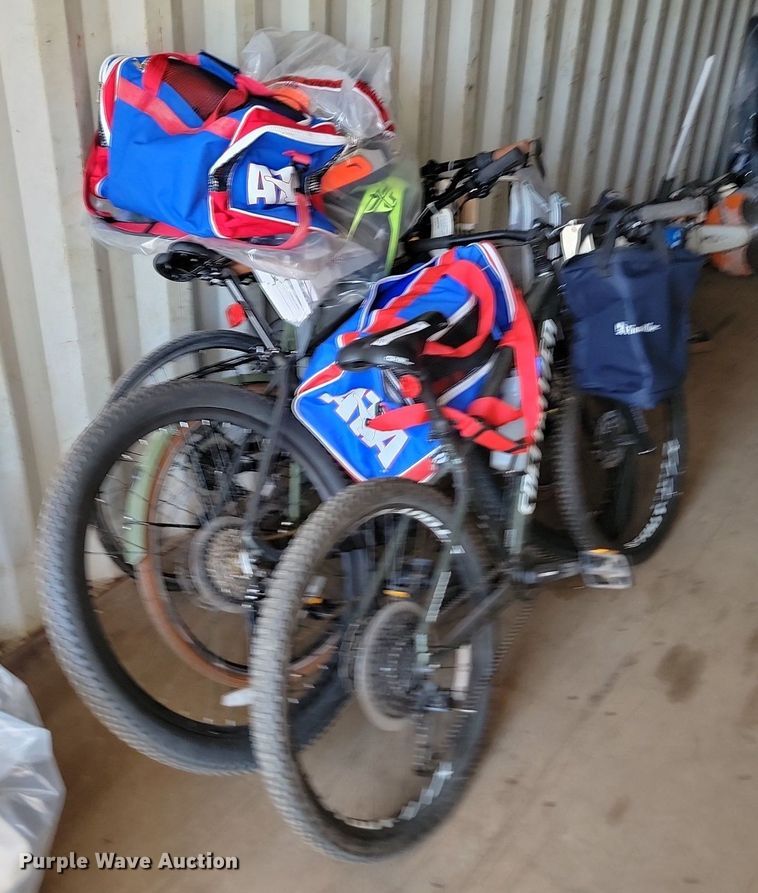 image for item LQ9148 Sporting goods