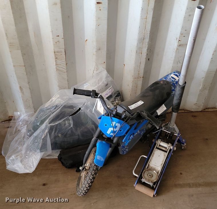 image for item LQ9150 Tools