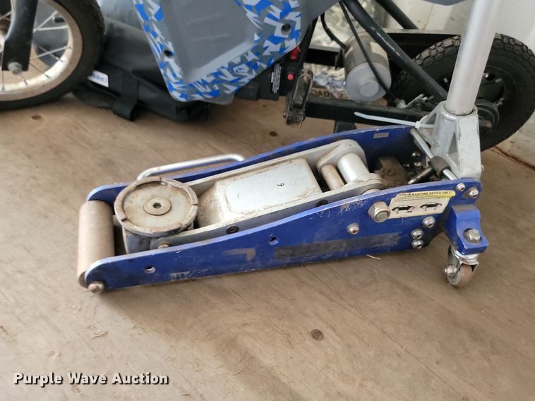 image for item LQ9150 Tools