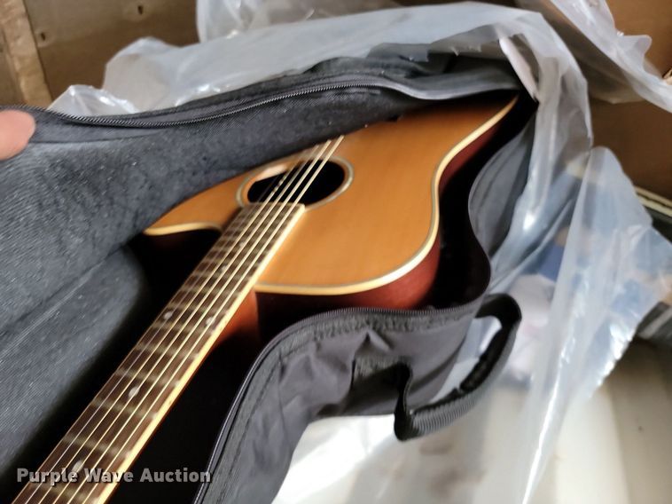 image for item LQ9152 Household items