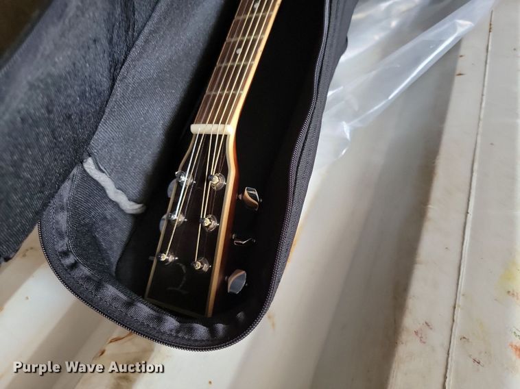 image for item LQ9152 Household items