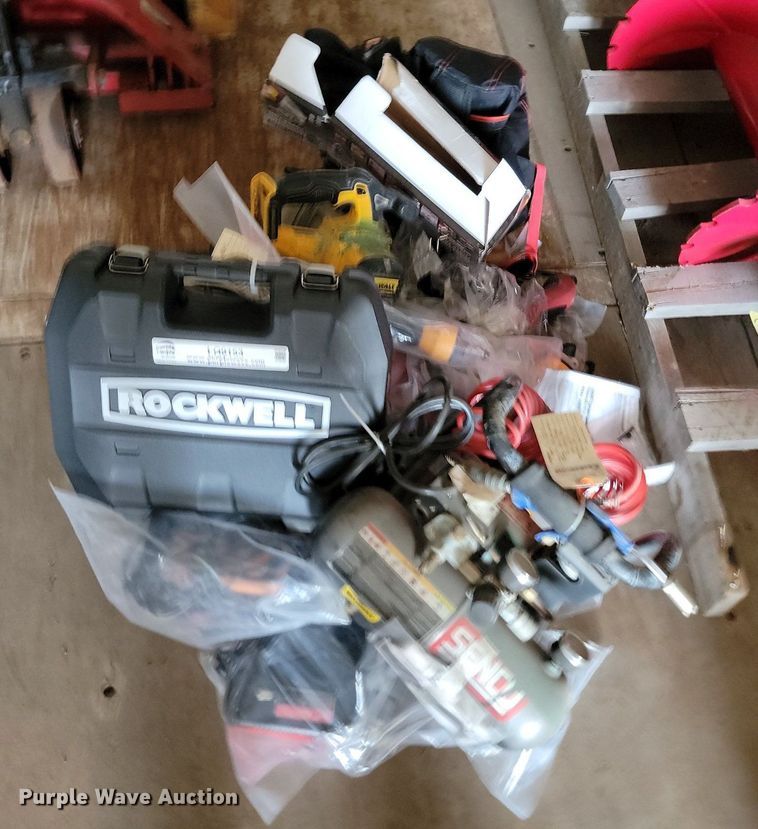 image for item LQ9153 Tools