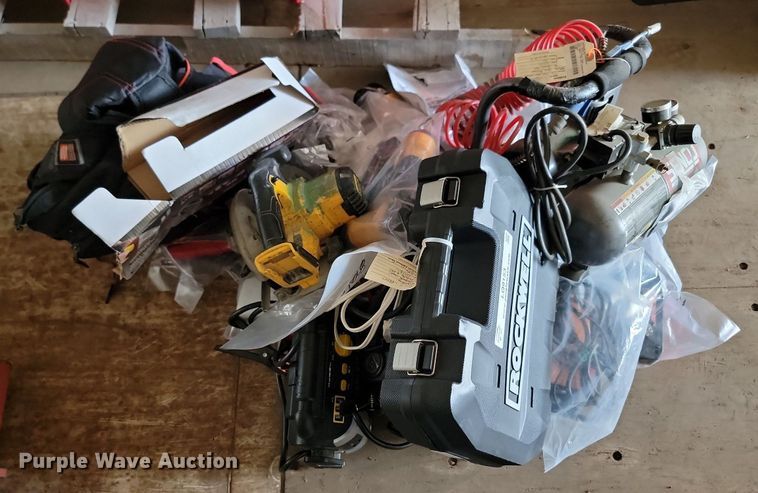 image for item LQ9153 Tools