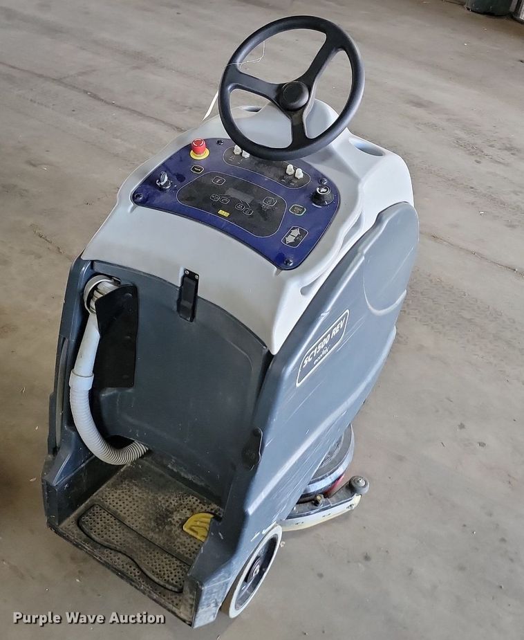 image for item LQ9158 Advance SC1500REV Ecoflex  floor scrubber