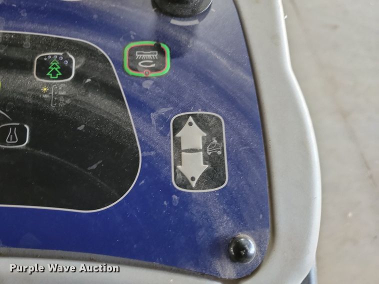 image for item LQ9158 Advance SC1500REV Ecoflex  floor scrubber