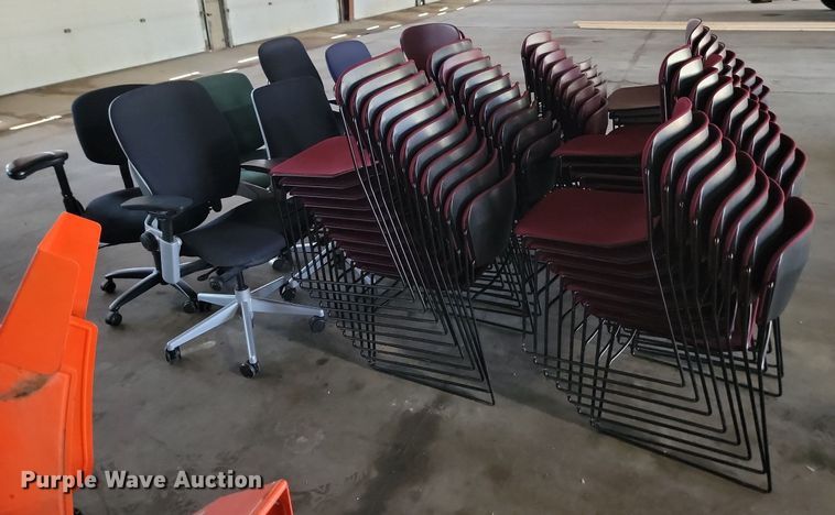 image for item LQ9162 Approximately 80 chairs